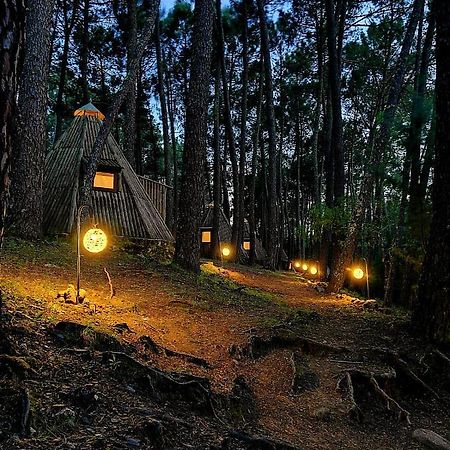 מלון Mombeltrán Glamping The Teepee מראה חיצוני תמונה