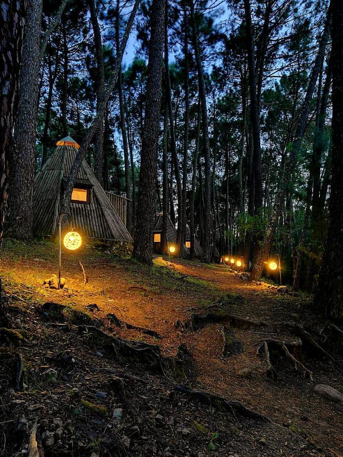 מלון Mombeltrán Glamping The Teepee מראה חיצוני תמונה