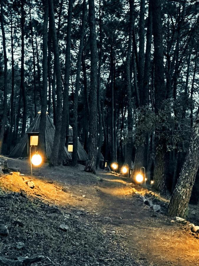 מלון Mombeltrán Glamping The Teepee מראה חיצוני תמונה